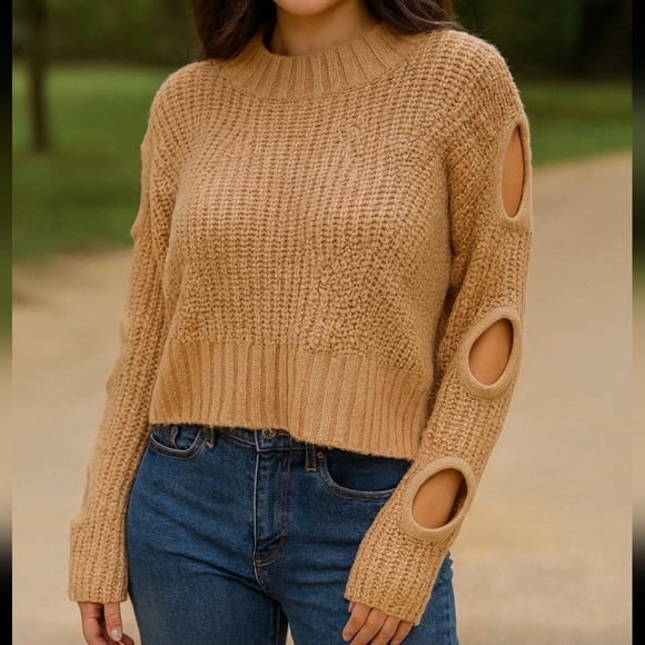 UNIQ Sz M/L grunge chunky cutout arms crew neck Long Sleeve crop sweater  NWT - Picture 1 of 12